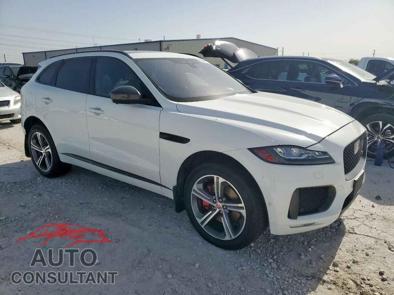 JAGUAR F-PACE 2017 - SADCM2BV4HA499031