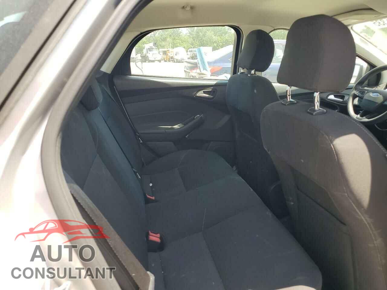 FORD FOCUS 2016 - 1FADP3F21GL289735