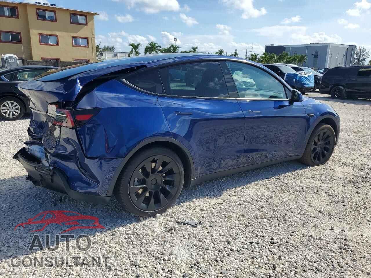 TESLA MODEL Y 2023 - 7SAYGDED2PF963384