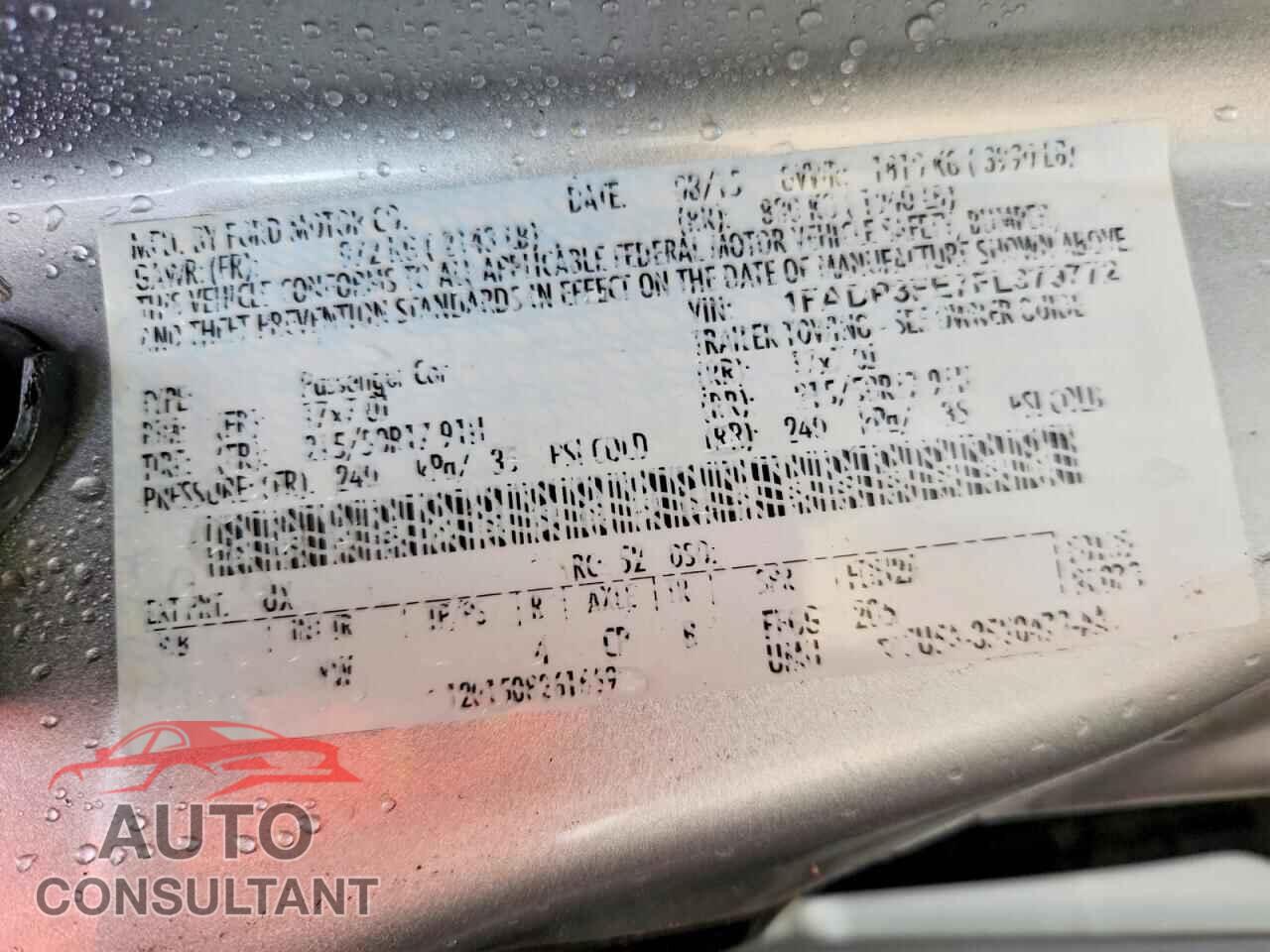 FORD FOCUS 2015 - 1FADP3FE7FL379772