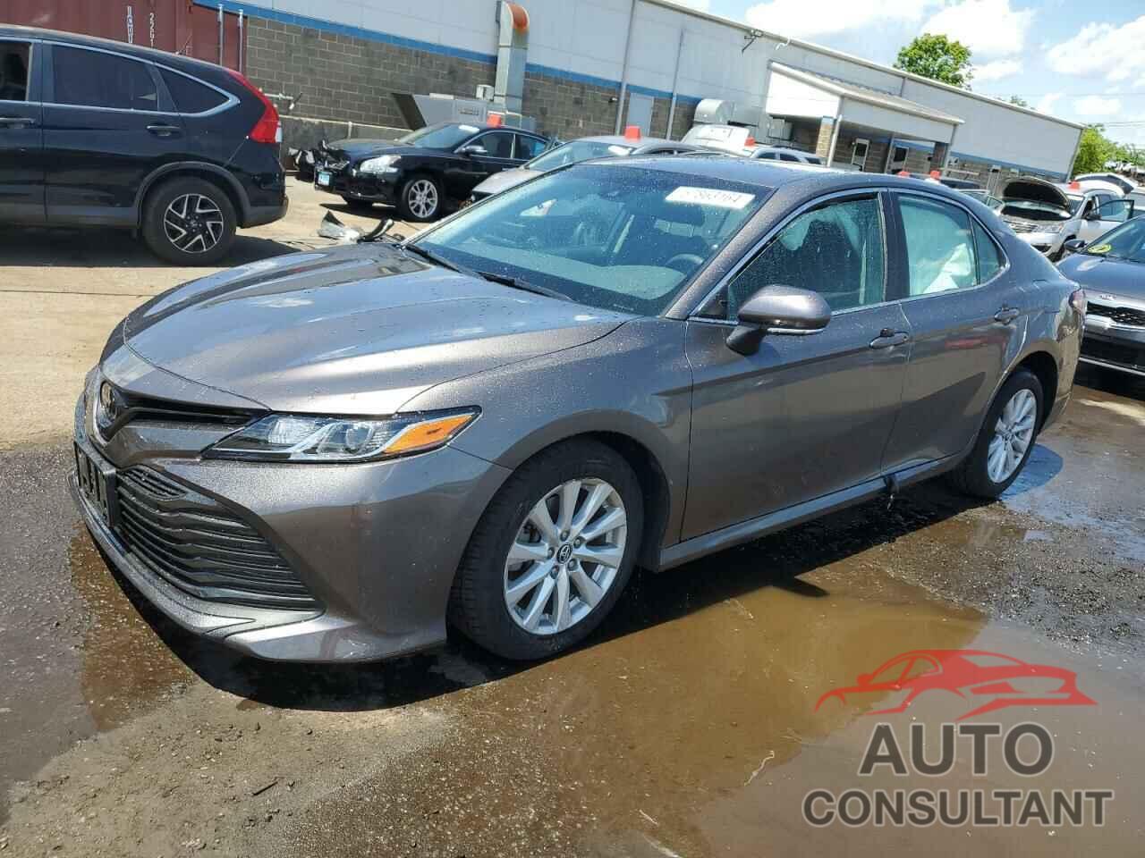 TOYOTA CAMRY 2018 - 4T1B11HK9JU550580
