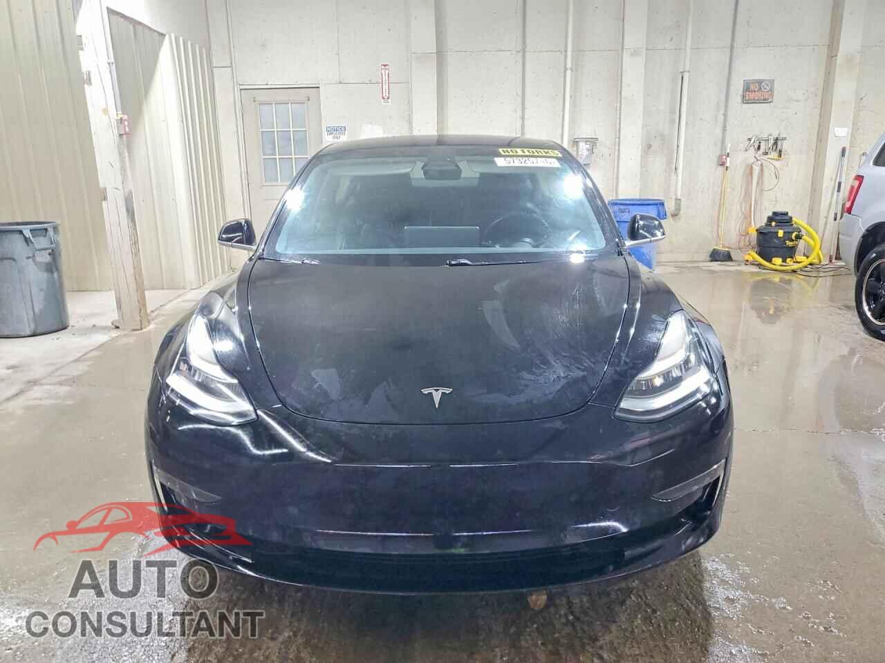 TESLA MODEL 3 2018 - 5YJ3E1EA6JF036204