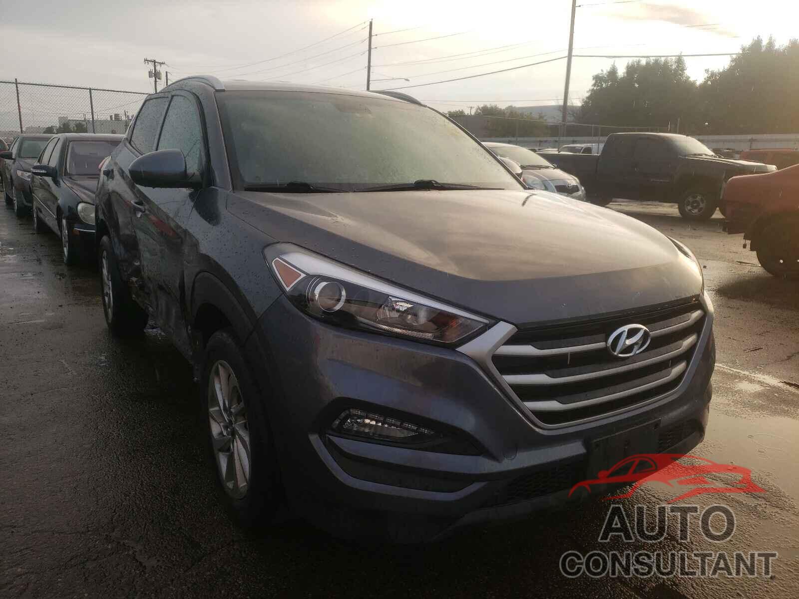 HYUNDAI TUCSON 2018 - KM8J3CA49JU677536
