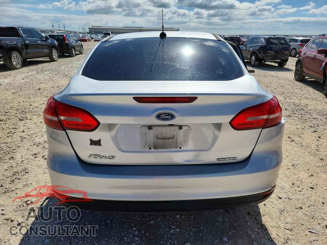 FORD FOCUS 2016 - 1FADP3E29GL328699
