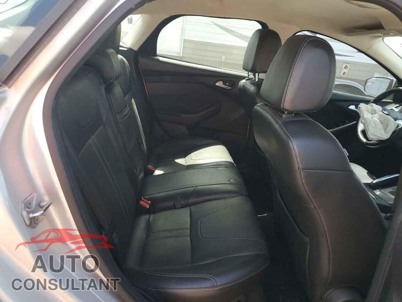 FORD FOCUS 2012 - 1FAHP3M23CL474528
