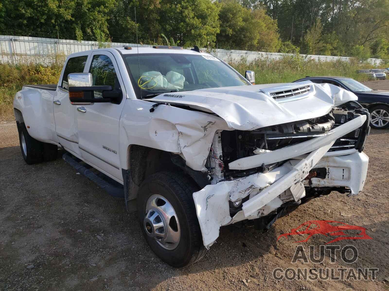 CHEVROLET SILVERADO 2018 - 1GC4K0EY5JF222347