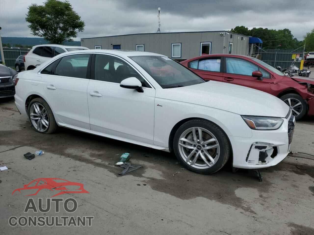 AUDI A4 2022 - WAUDAAF4XNN005213