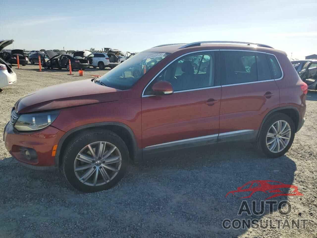 VOLKSWAGEN TIGUAN 2013 - WVGBV7AX9DW012368