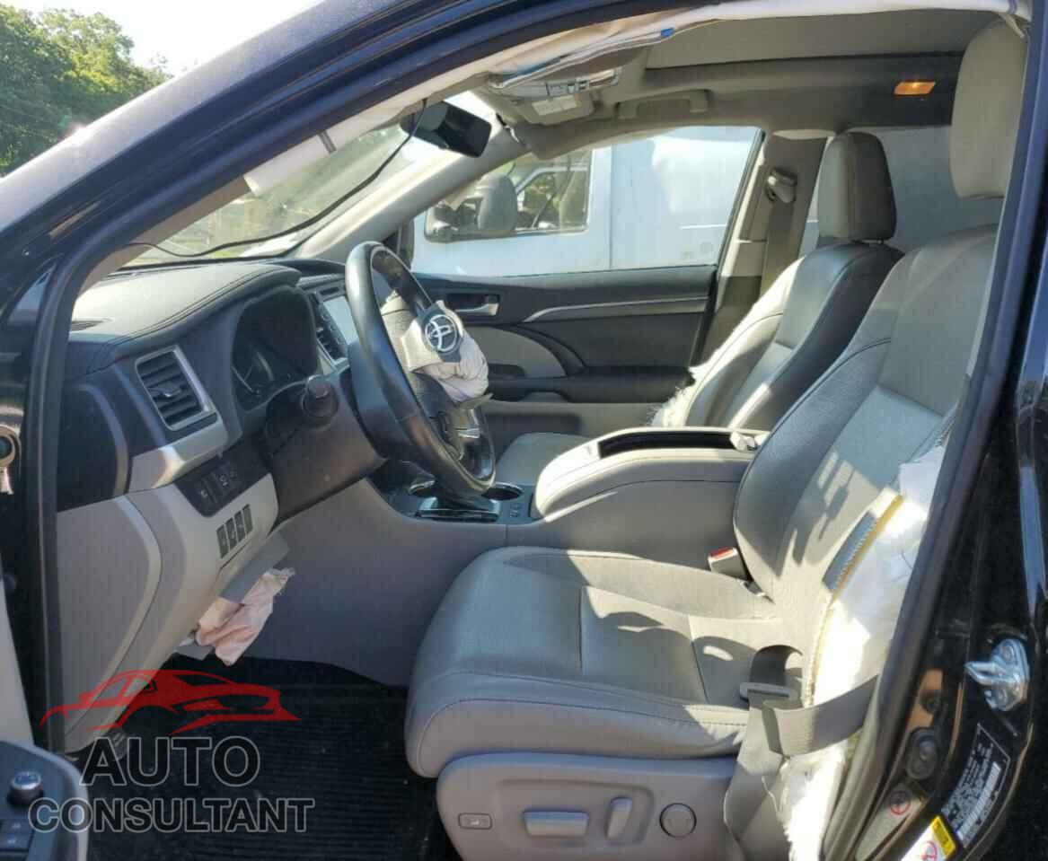 TOYOTA HIGHLANDER 2018 - 5TDDGRFH1JS039998