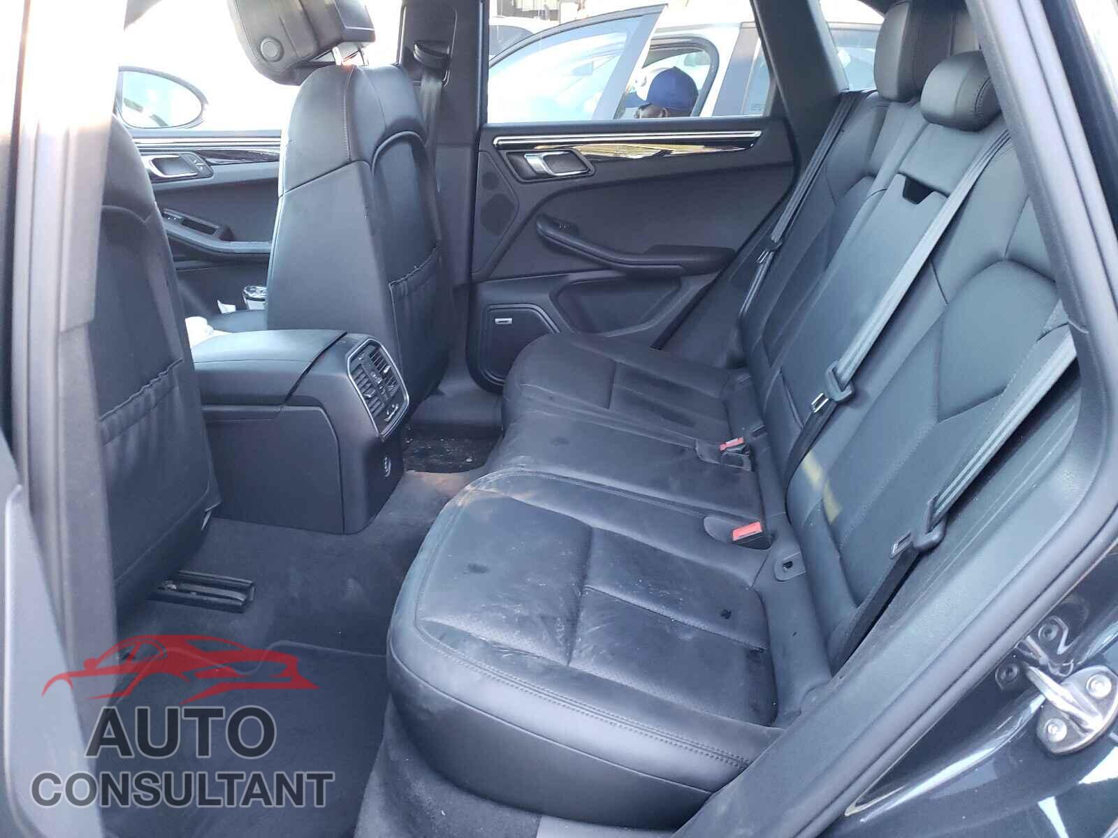 PORSCHE MACAN 2017 - WP1AB2A56HLB19717
