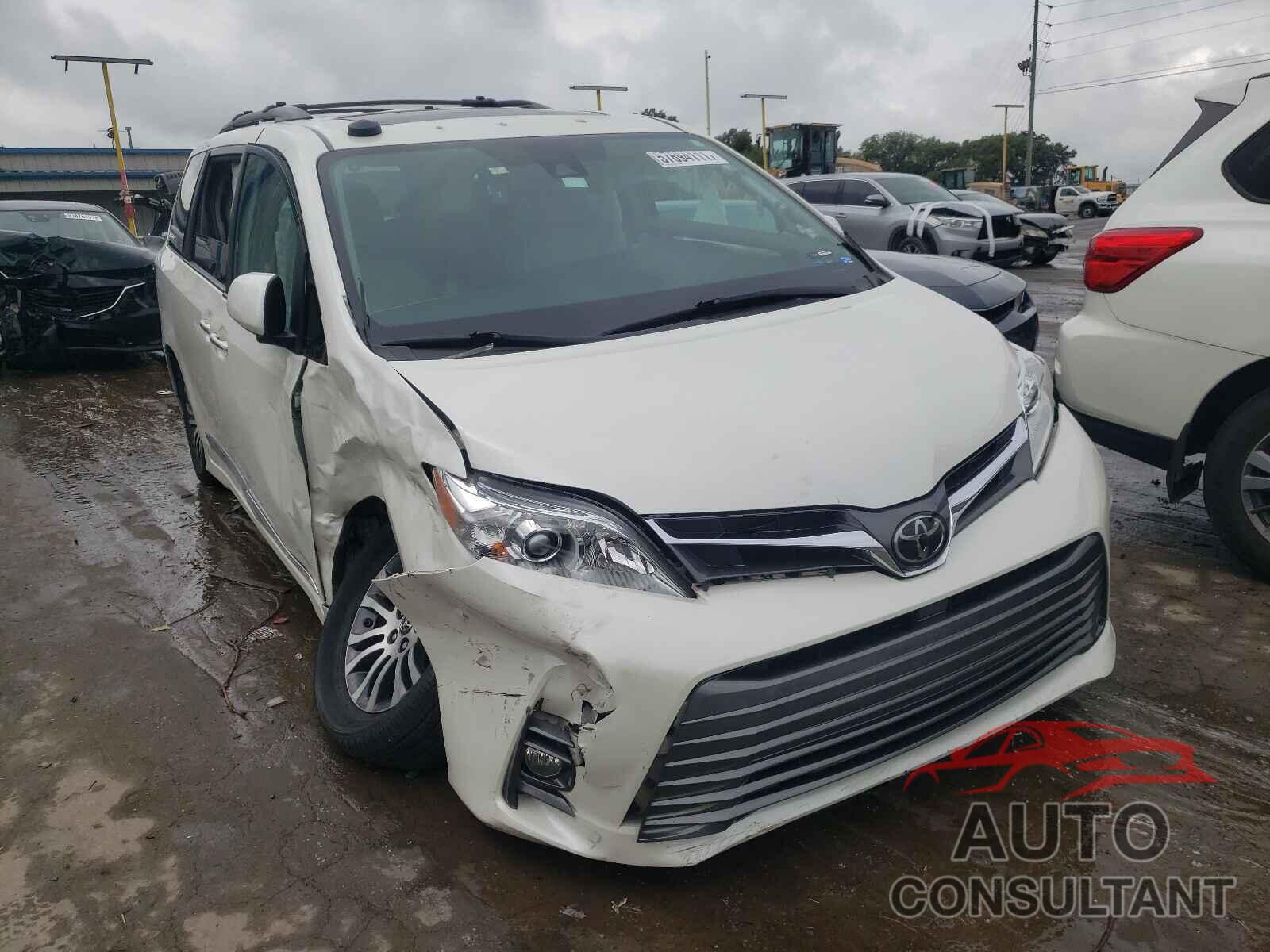 TOYOTA SIENNA 2018 - 5TDYZ3DC3JS957574