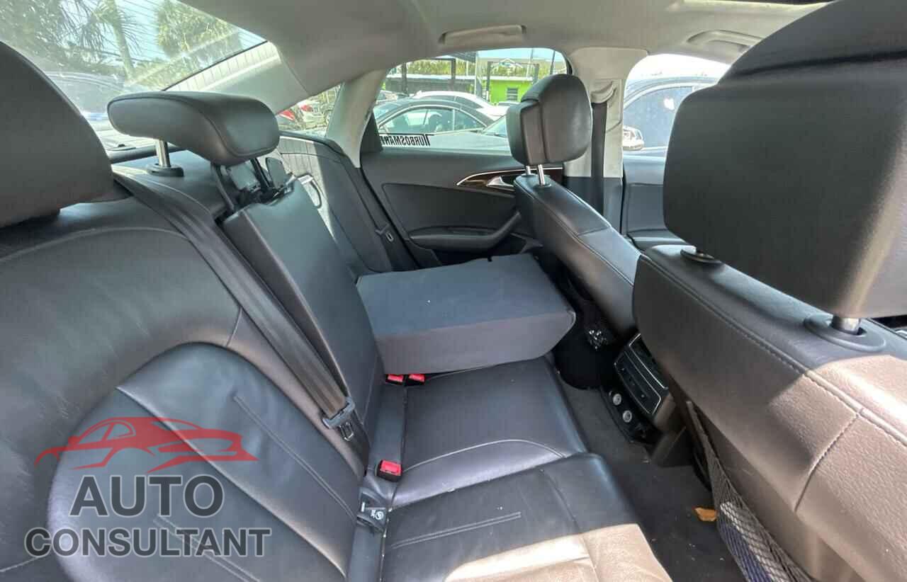 AUDI A6 2014 - WAUGFAFC4EN024121