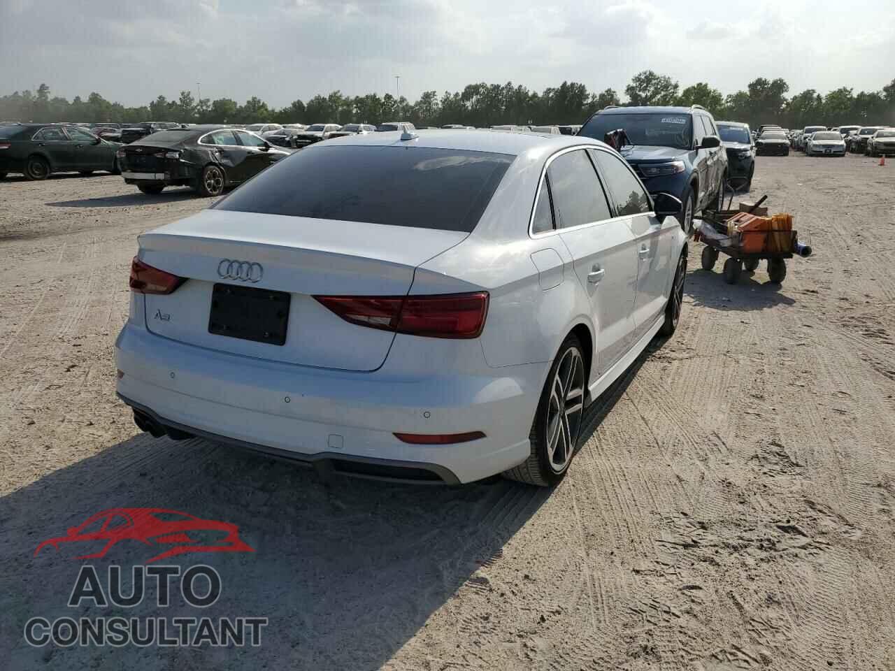 AUDI A3 2017 - WAUGUGFF6H1038925