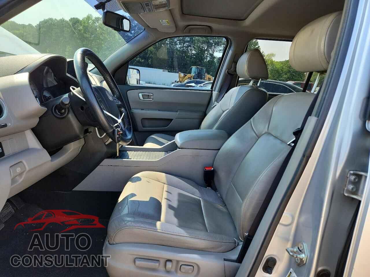 HONDA PILOT 2013 - 5FNYF4H75DB043184