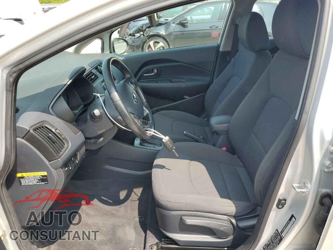 KIA RIO 2014 - KNADN5A33E6353083
