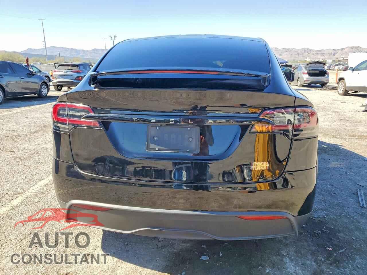 TESLA MODEL X 2023 - 7SAXCBE65PF423492