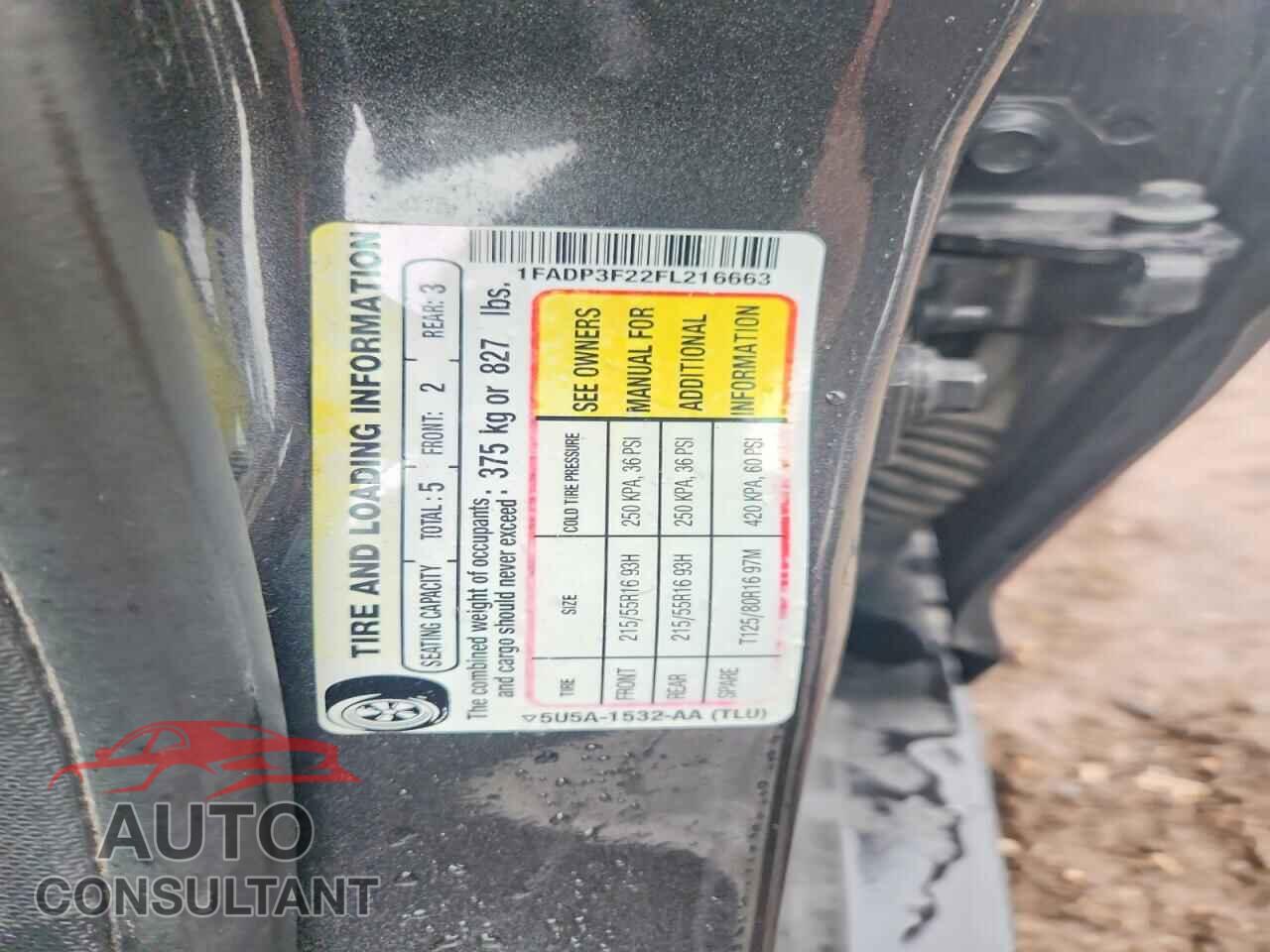 FORD FOCUS 2015 - 1FADP3F22FL216663