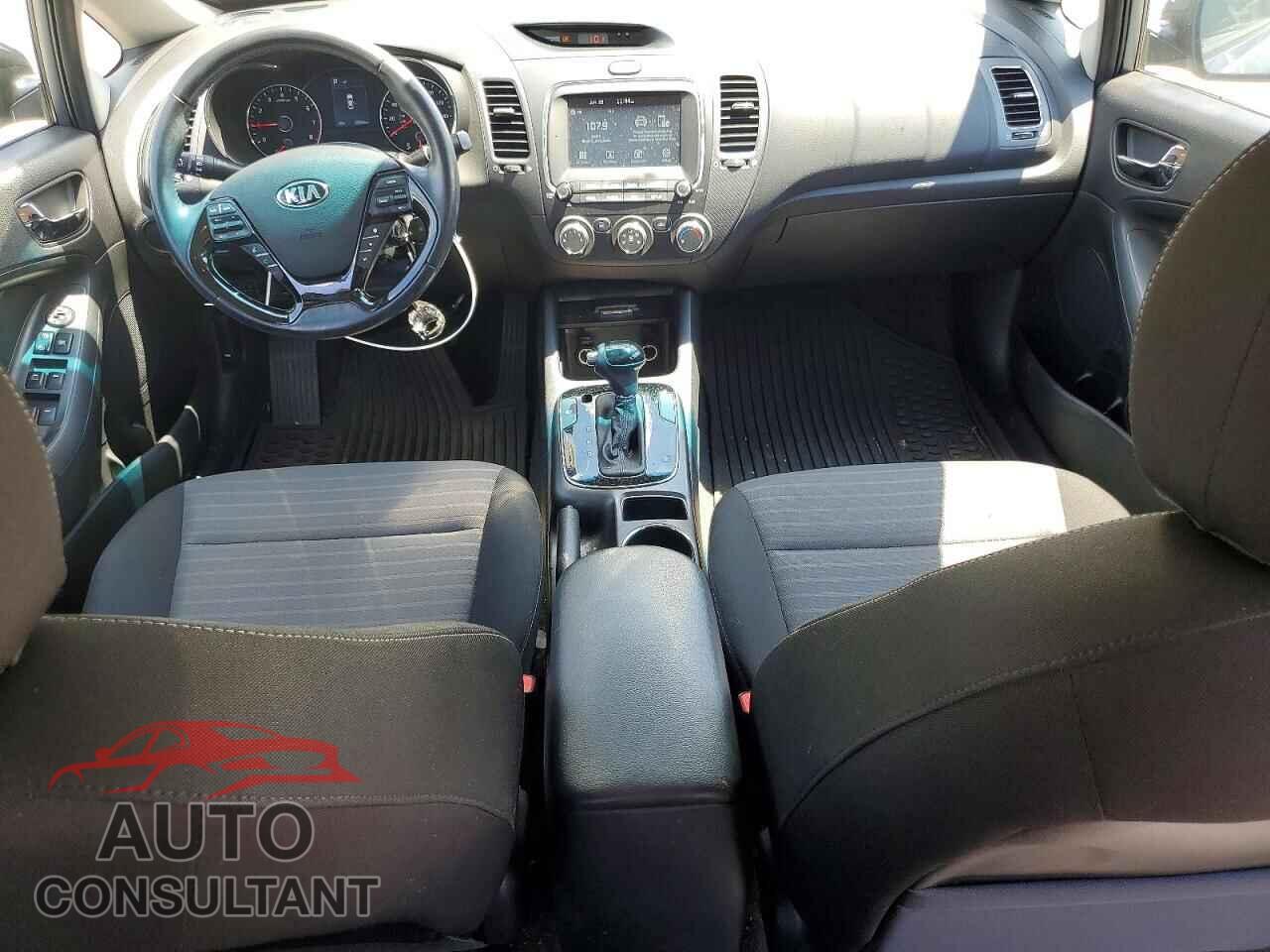 KIA FORTE 2017 - 3KPFL4A75HE100618