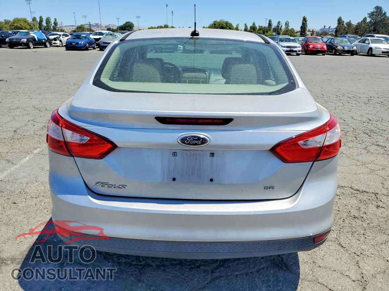 FORD FOCUS 2012 - 1FAHP3F2XCL108451