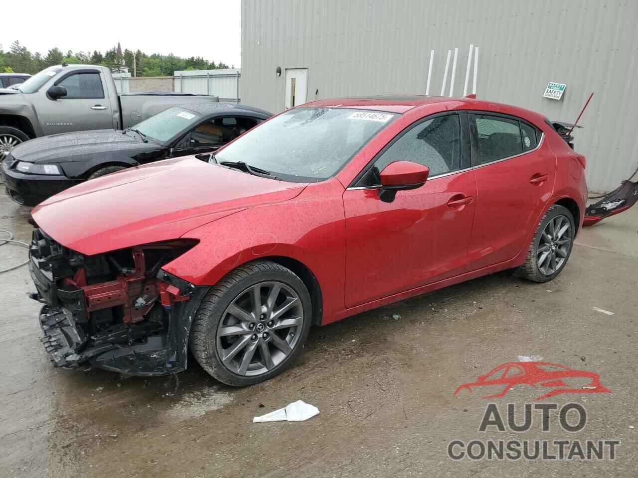 MAZDA 3 2018 - 3MZBN1L39JM260754