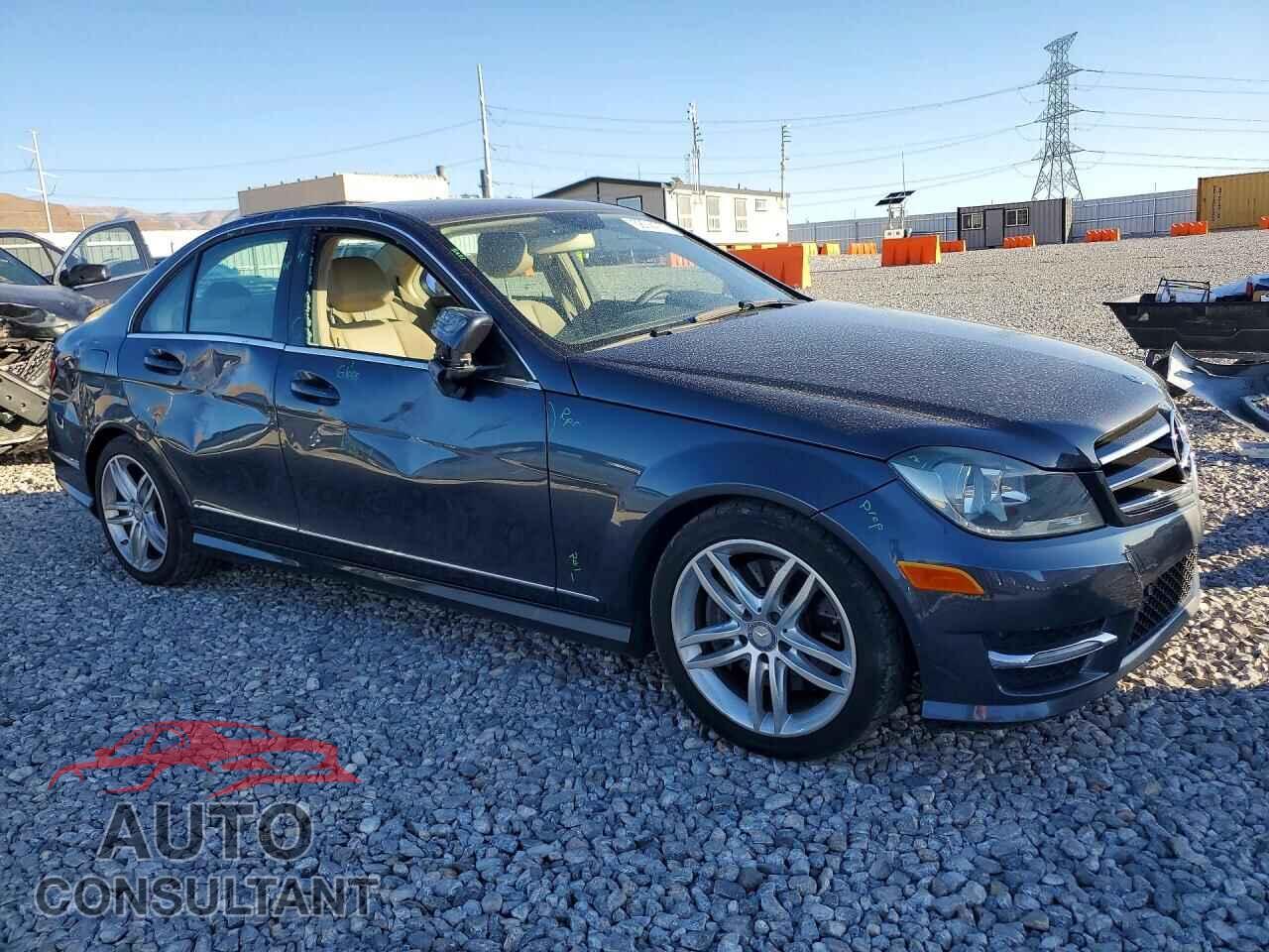 MERCEDES-BENZ C-CLASS 2014 - WDDGF8AB2EA942134