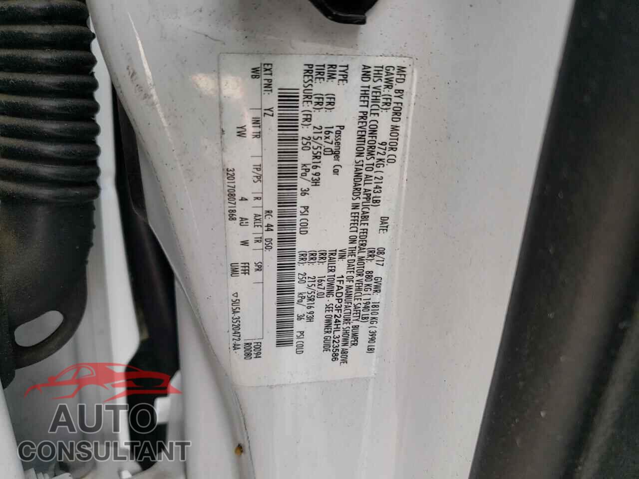 FORD FOCUS 2017 - 1FADP3F24HL323586