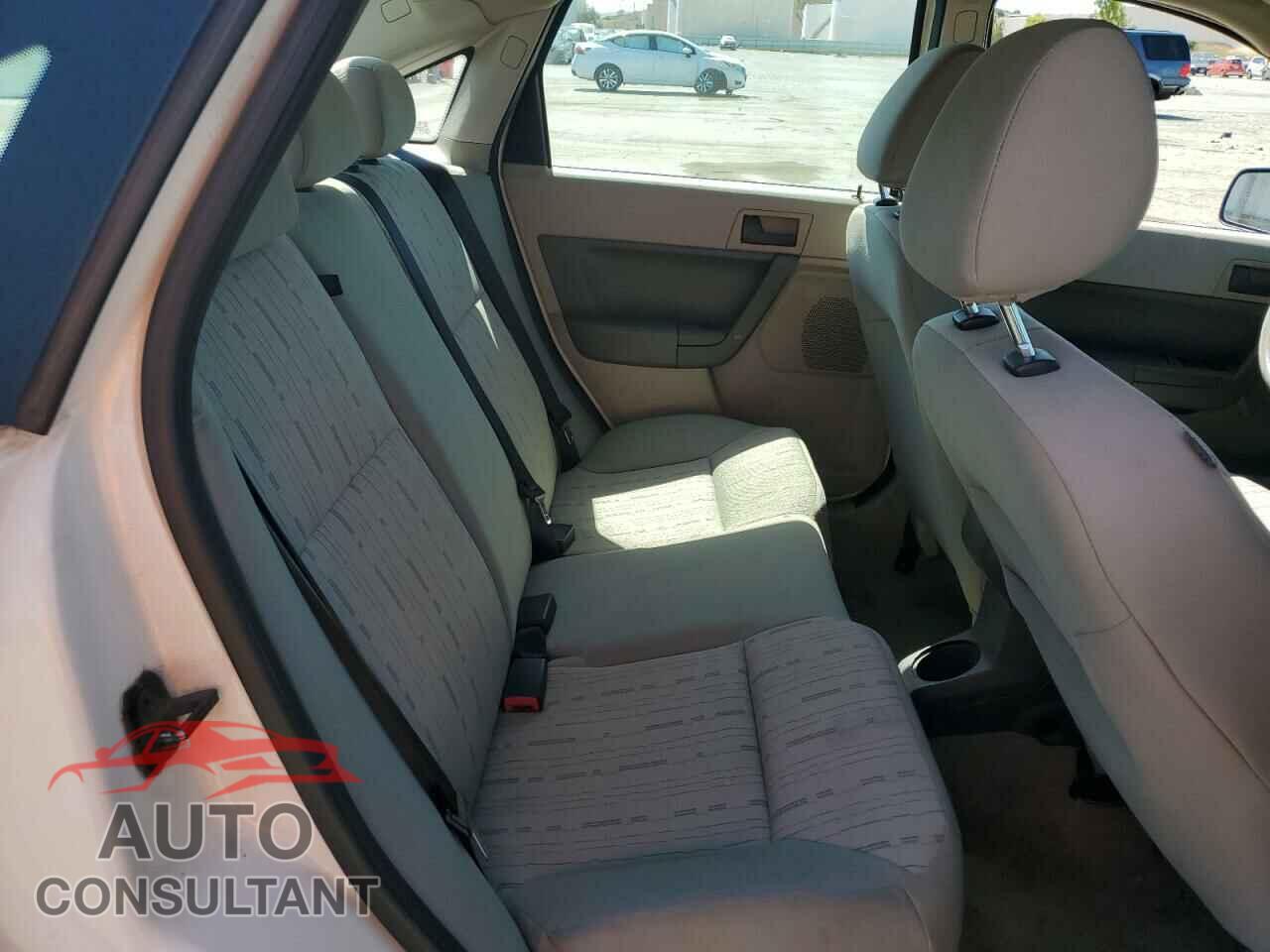 FORD FOCUS 2010 - 1FAHP3FN3AW213435