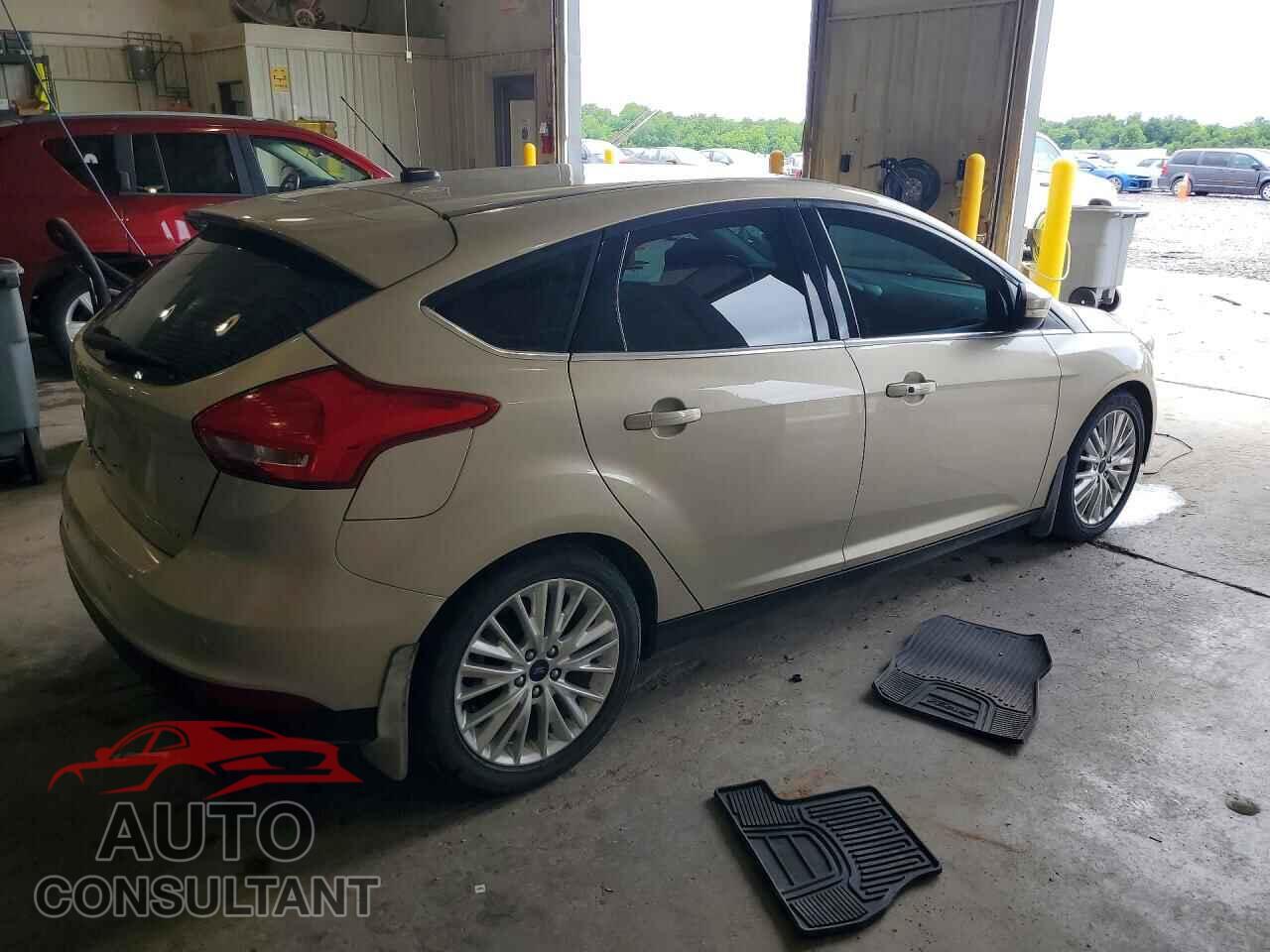 FORD FOCUS 2017 - 1FADP3N29HL262978