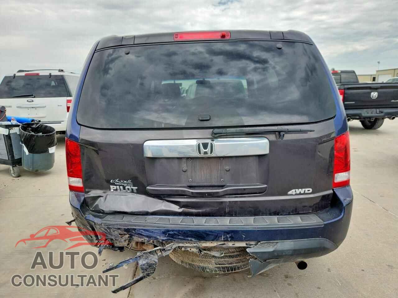HONDA PILOT 2013 - 5FNYF3H21DB035355