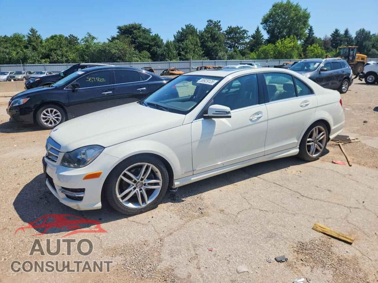 MERCEDES-BENZ C-CLASS 2012 - WDDGF8BB1CF917854