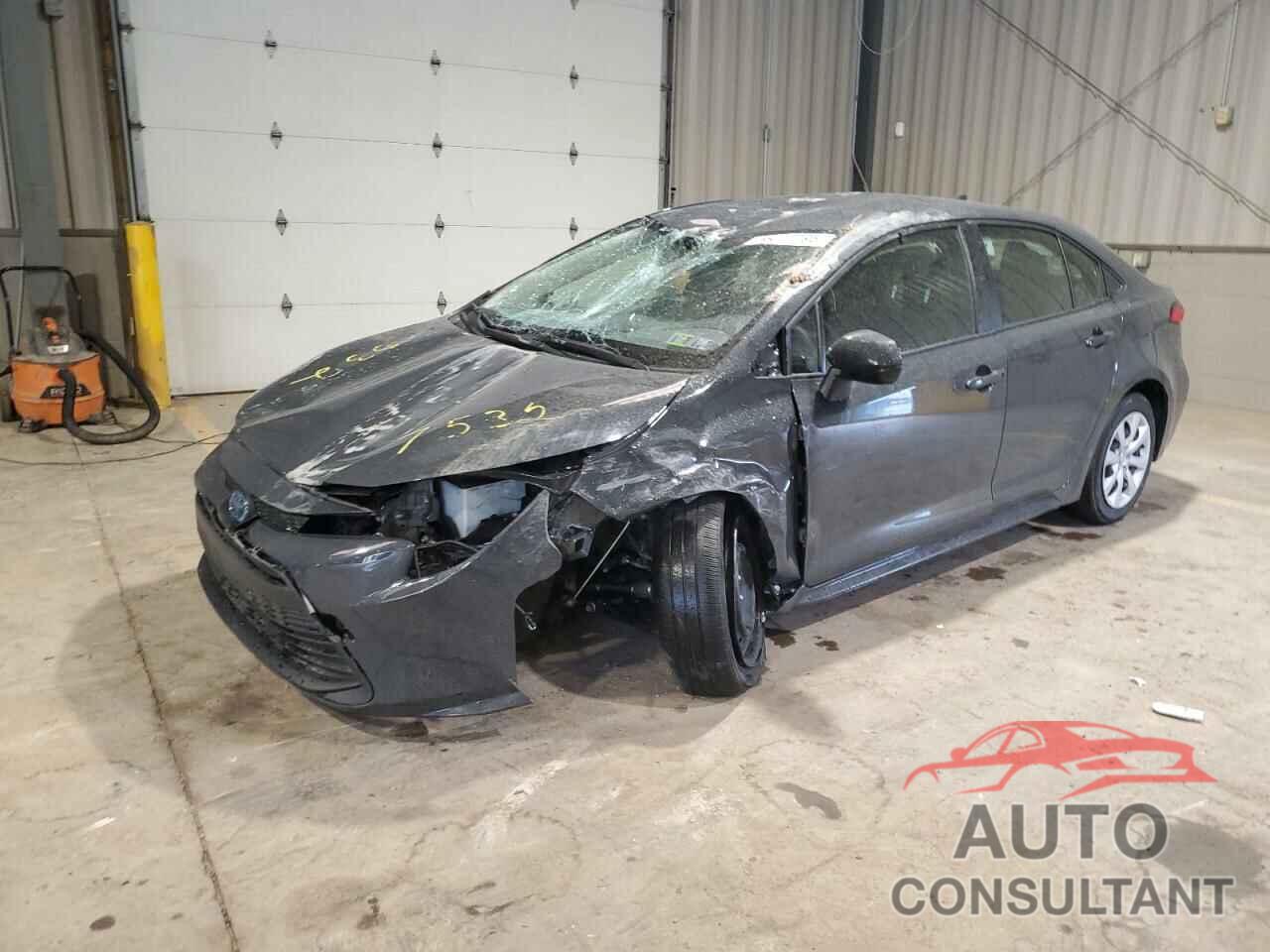 TOYOTA COROLLA 2023 - JTDBCMFE0P3017352