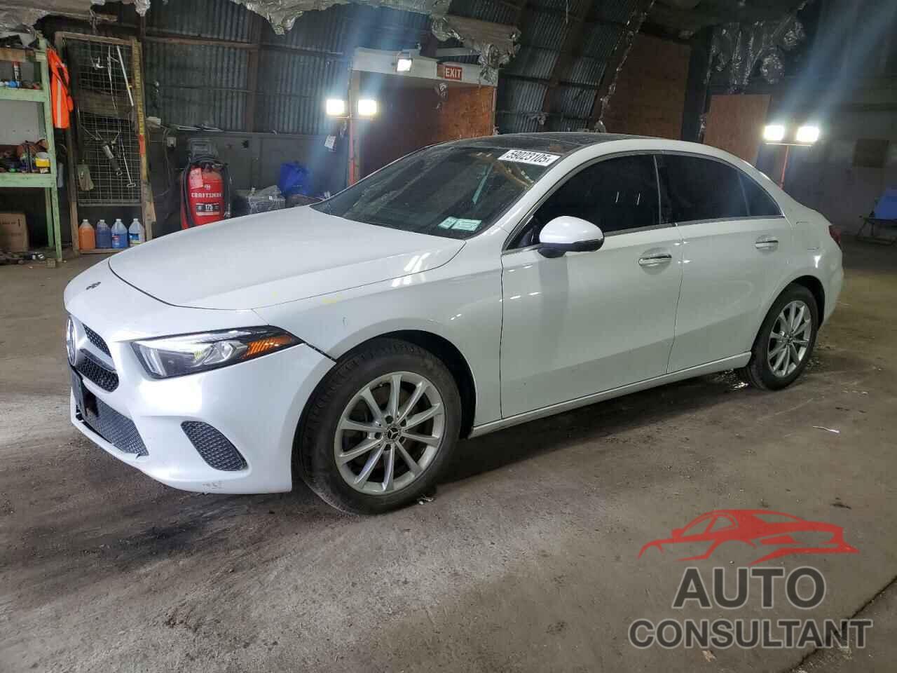 MERCEDES-BENZ A-CLASS 2019 - WDD3G4FBXKW028712