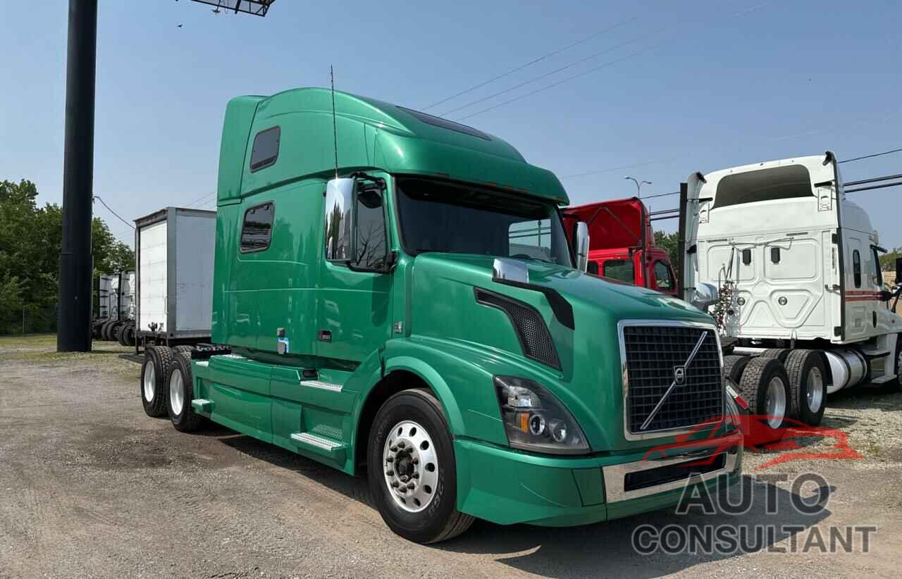 VOLVO VN 2016 - 4V4NC9EH5GN932132