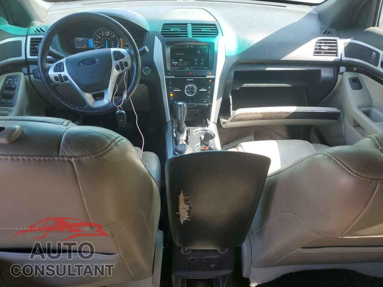 FORD EXPLORER 2015 - 1FM5K8F8XFGA05357