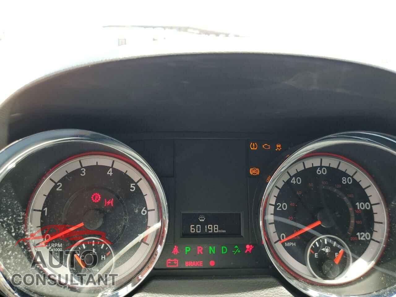 DODGE CARAVAN 2015 - 2C4RDGBG6FR600454