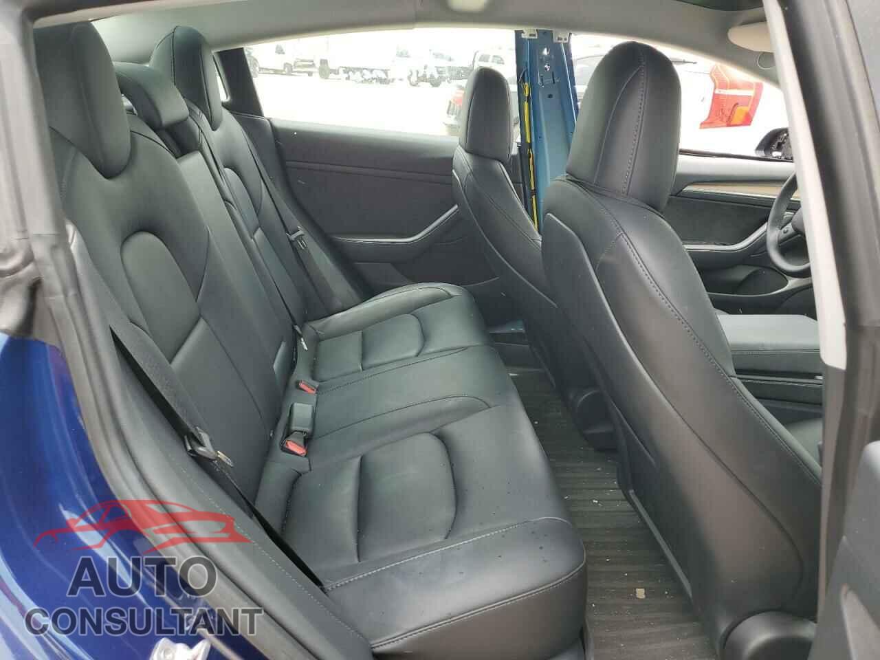 TESLA MODEL 3 2022 - 5YJ3E1EA6NF351459