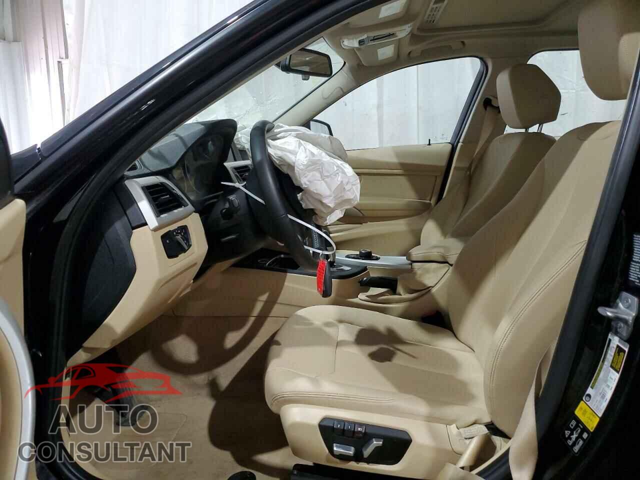 BMW 3 SERIES 2016 - WBA8E5G53GNU19585