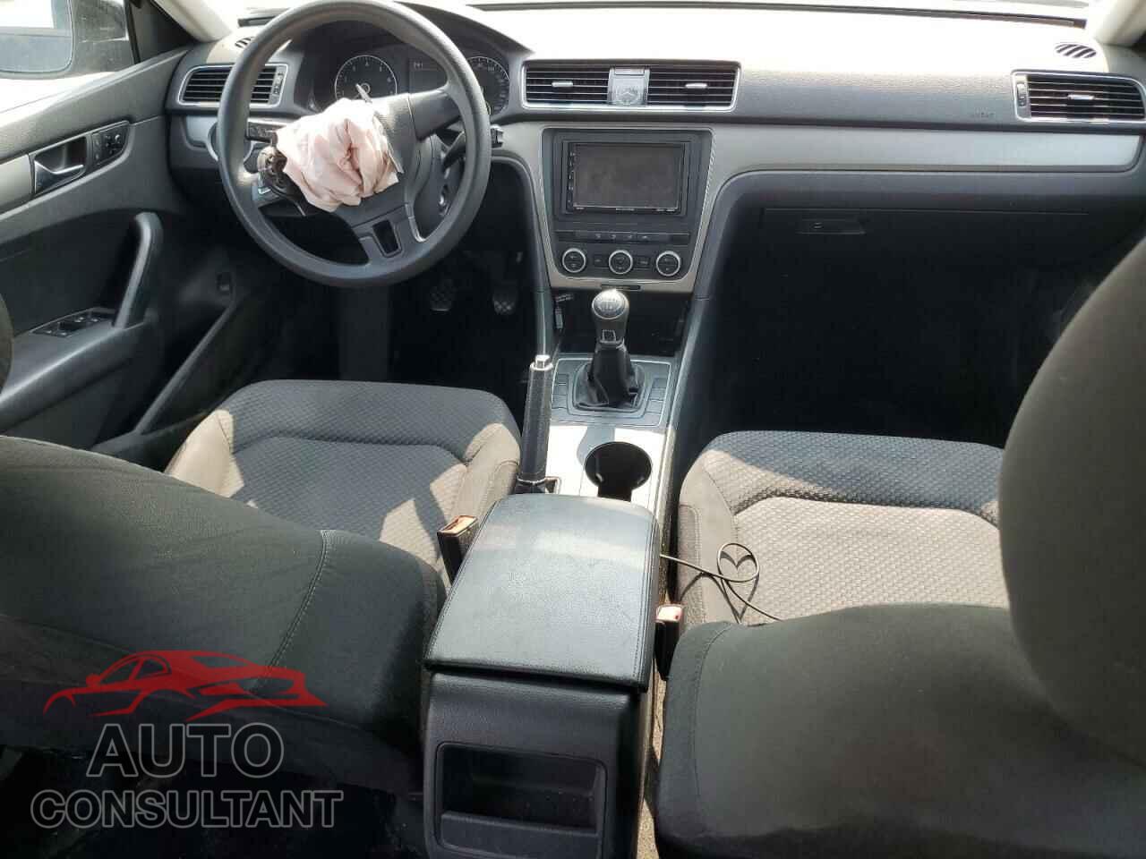 VOLKSWAGEN PASSAT 2012 - 1VWAP7A39CC006994