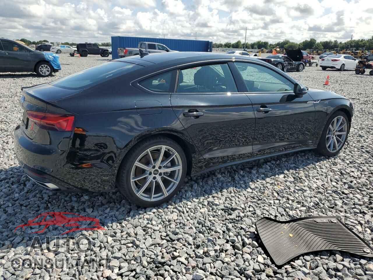 AUDI A5 2025 - WAUDACF56SA018046