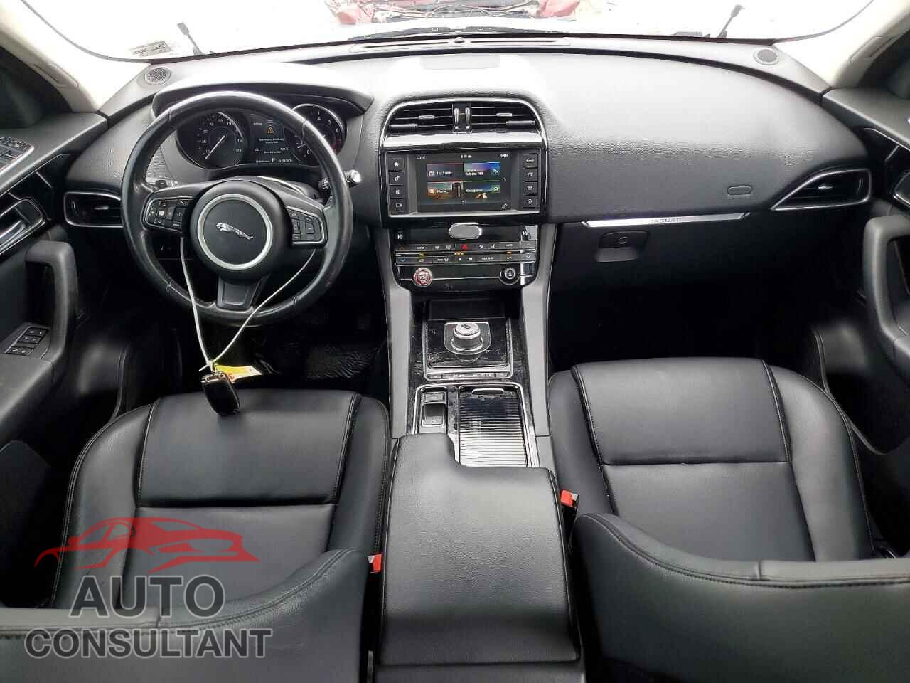 JAGUAR F-PACE 2018 - SADCJ2FX5JA320179
