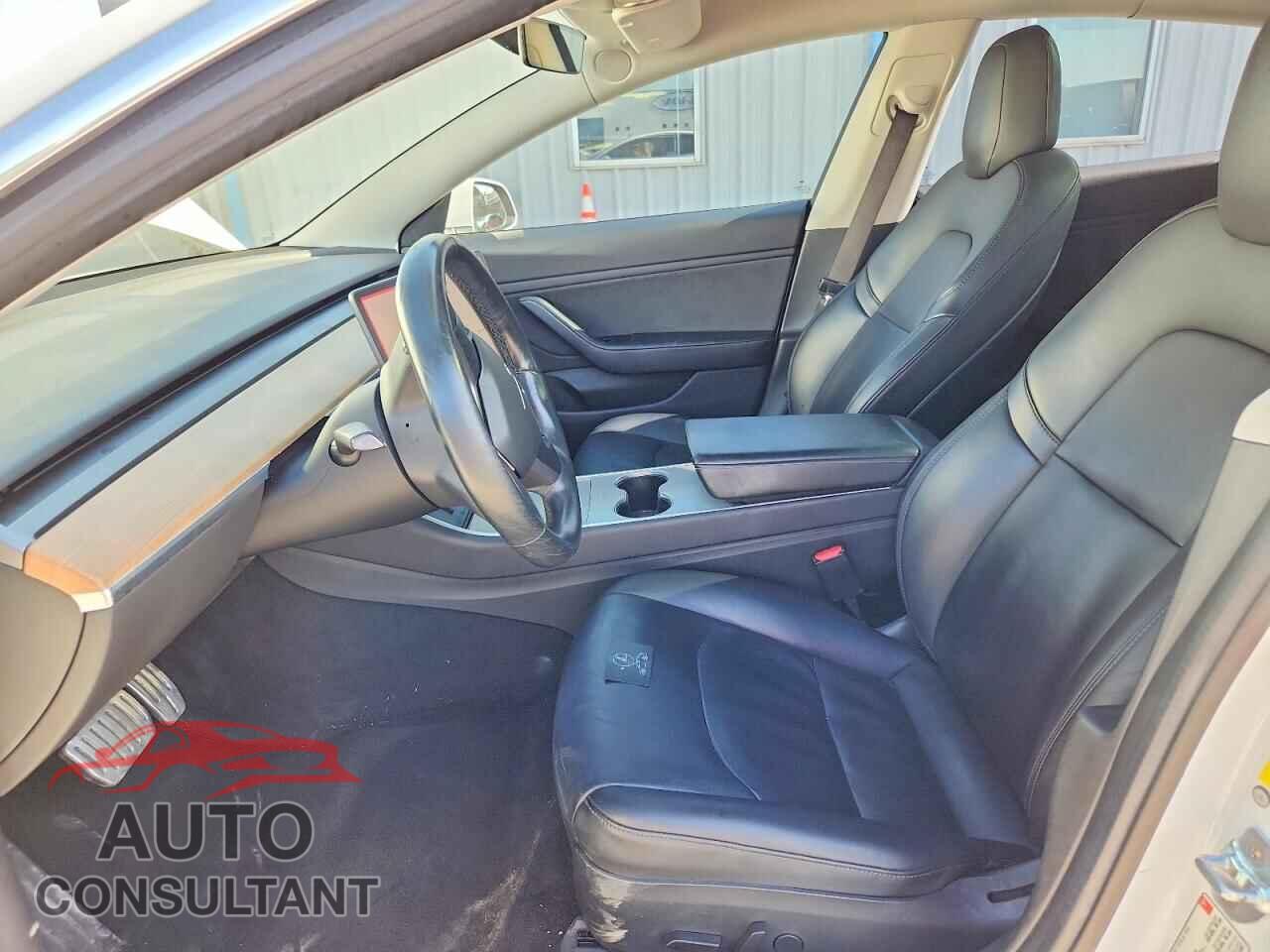 TESLA MODEL 3 2018 - 5YJ3E1EA0JF005689