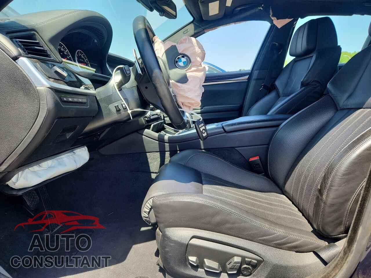 BMW M5 2014 - WBSFV9C57ED097469
