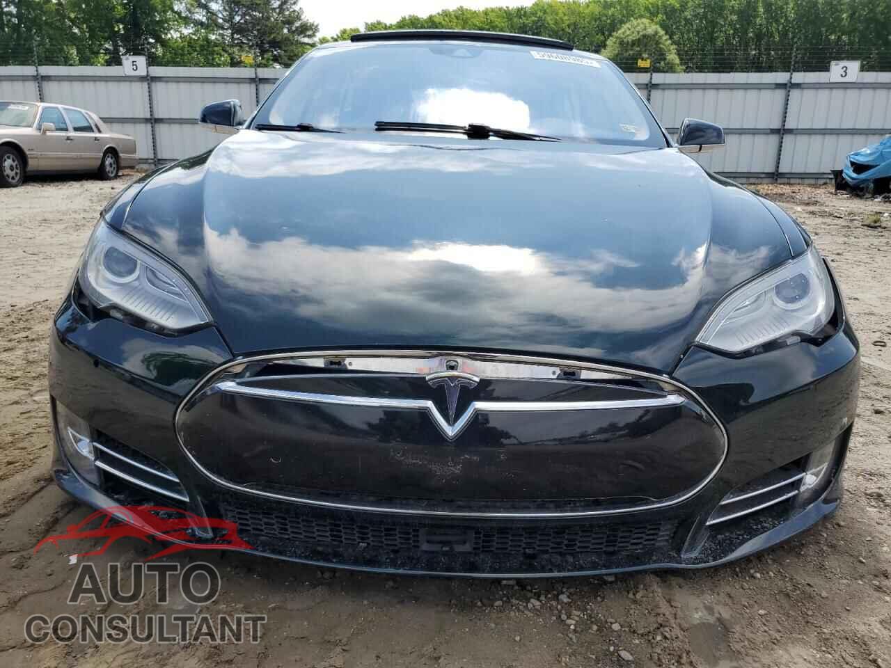 TESLA MODEL S 2015 - 5YJSA1S24FF093173