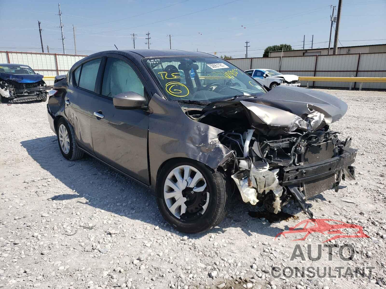 NISSAN VERSA 2017 - 3N1CN7AP0HK428323