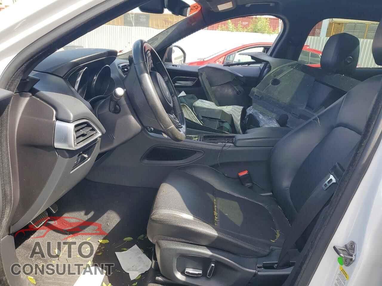 JAGUAR F-PACE 2019 - SADCJ2FX2KA609733