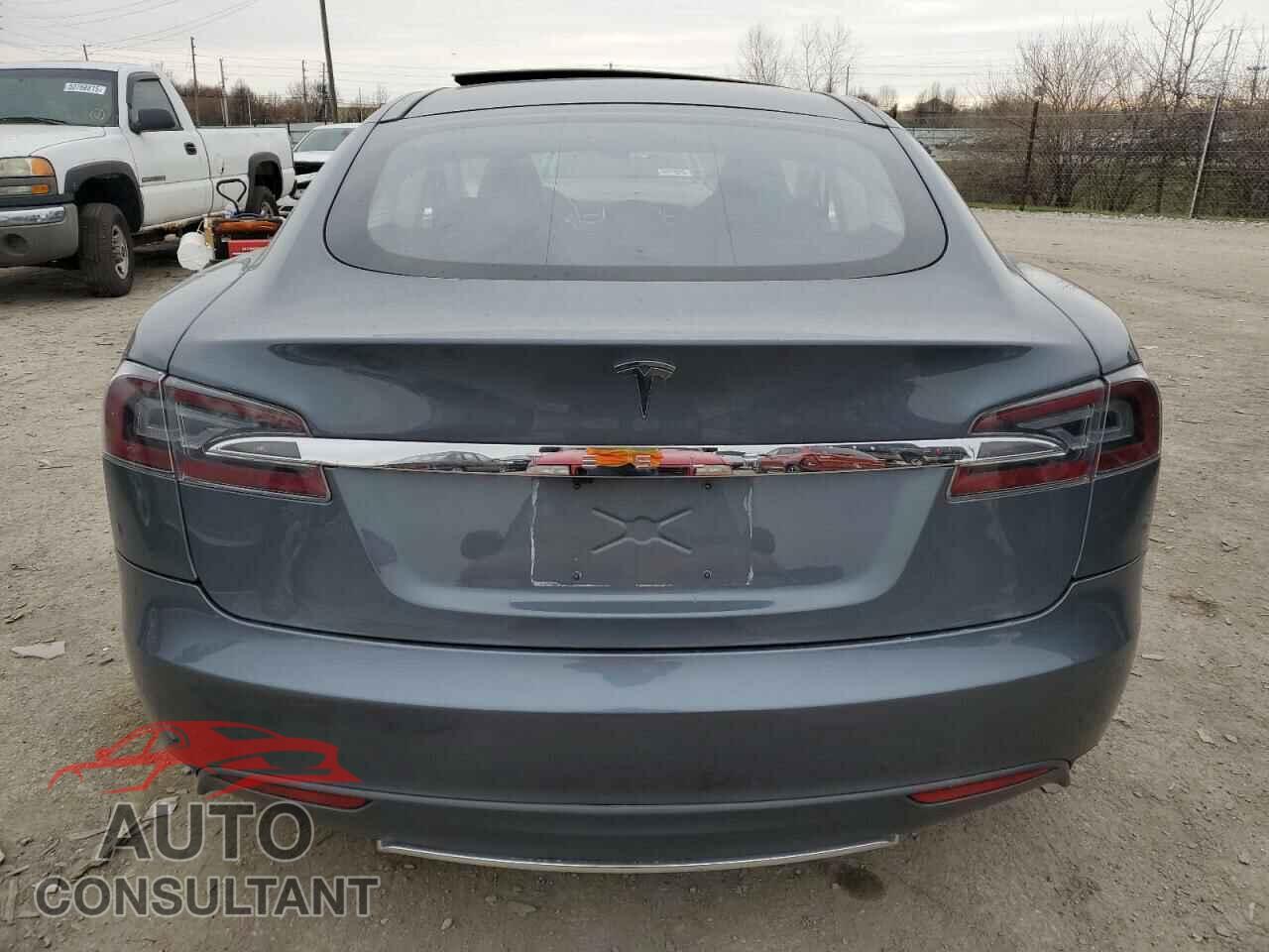 TESLA MODEL S 2013 - 5YJSA1CG7DFP03882