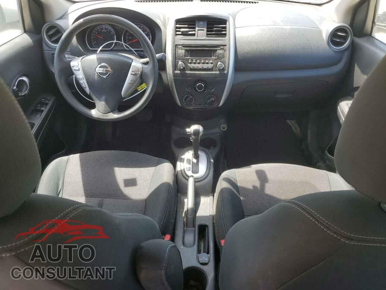 NISSAN VERSA 2017 - 3N1CN7AP1HL801573