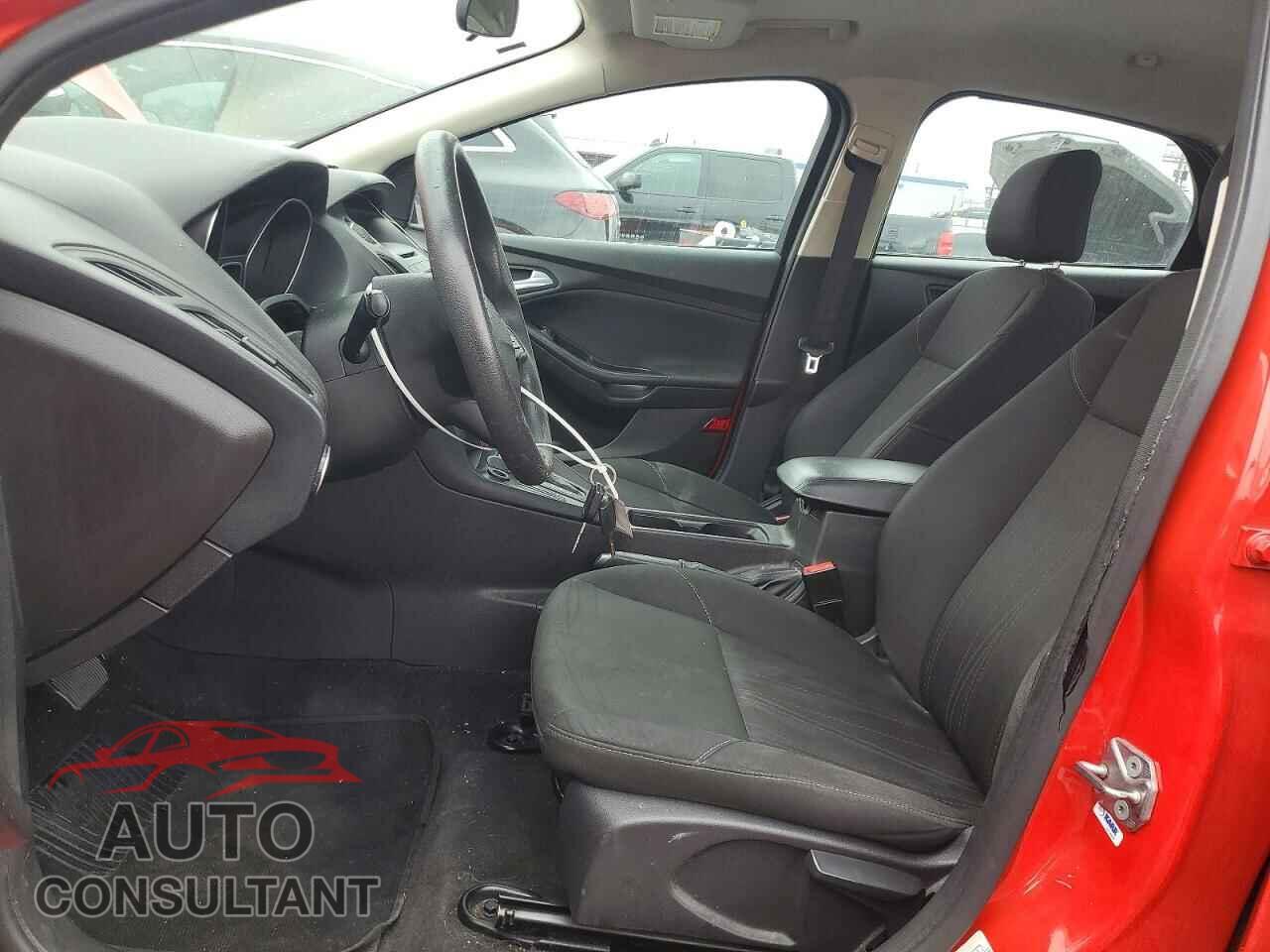 FORD FOCUS 2016 - 1FADP3F26GL205845