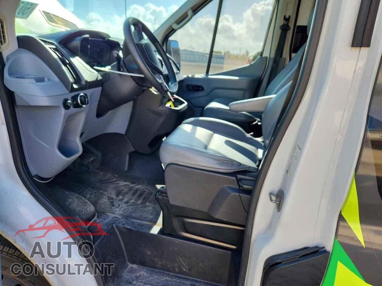 FORD TRANSIT 2015 - 1FTNR2CM0FKA08117