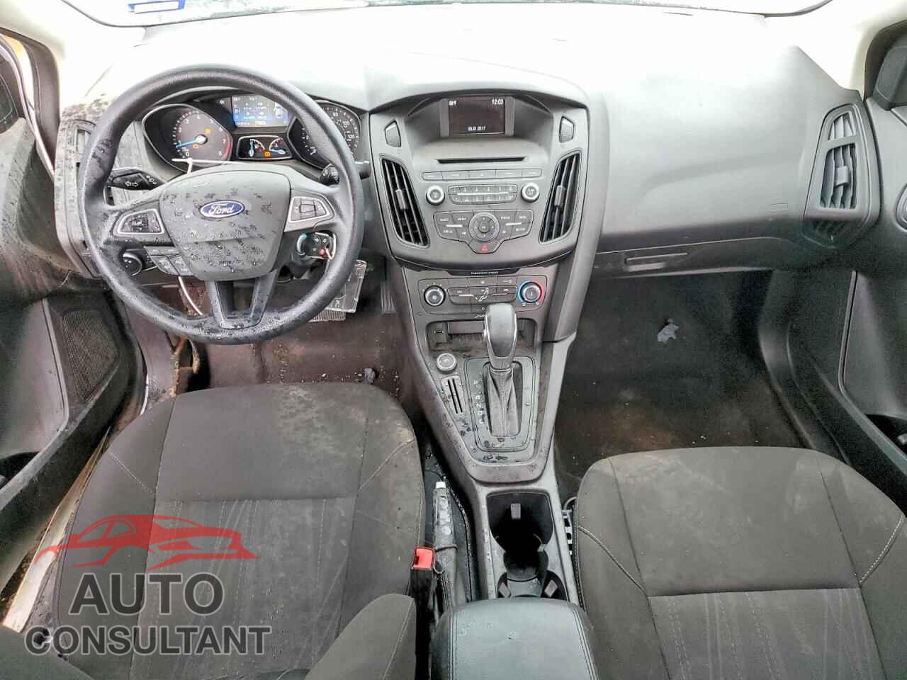FORD FOCUS 2017 - 1FADP3F27HL300674